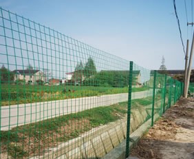 温州电焊网护栏使用案例